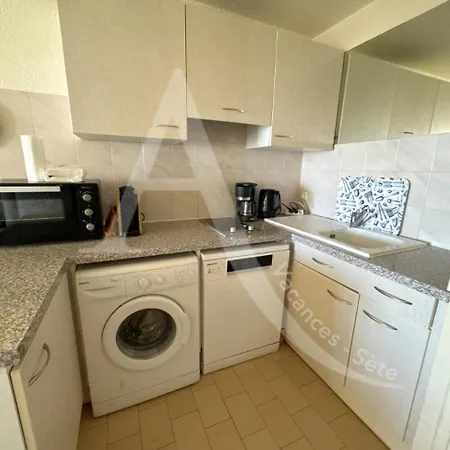 T2 1ere Ligne Mer, Pkg, Wi-fi, Direct Plages Appartamento